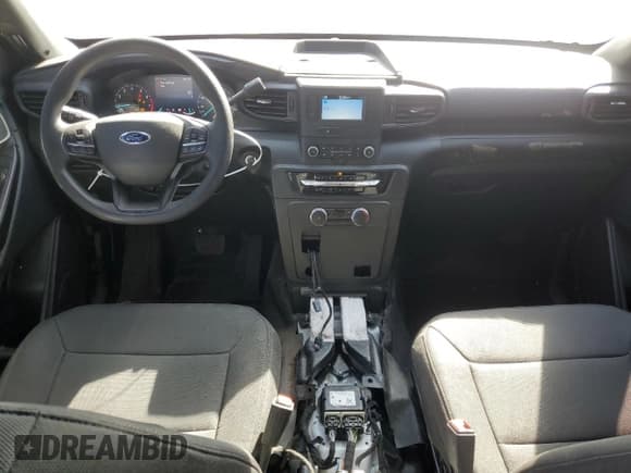 ✅ 2021 Ford Police Interceptor Utility • VIN: 1FM5K8AB5MGC02369 • Lot: 76667864. Wystawiony na Copart z przebiegiem 36 173 mil. Bezpłatny archiwum sprzedaży aukcyjnych z USA i szczegółowy raport historii pojazdu na DreamBid. Zdjęcie 8.