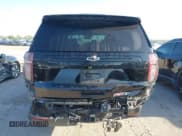 ✅ 2023 Chevrolet Tahoe RST • VIN: 1GNSCRKD3PR365659 • Lot: 41975472. Wystawiony na IAAI z przebiegiem 42 264 mil. Bezpłatny archiwum sprzedaży aukcyjnych z USA i szczegółowy raport historii pojazdu na DreamBid. Zdjęcie 6.