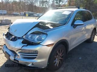 ✅ 2013 Porsche Cayenne • VIN: WP1AA2A28DLA11909 • Lot: 43743301. Listed on IAAI with 121,479 mi. Free auction sales archive from the USA and detailed vehicle history report at DreamBid. Image 2.