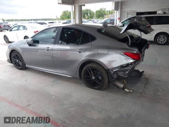 2025 Toyota Camry LE с VIN 4T1DAACK5SU558774, выставлен на аукционе IAAI как лот 43152721 с пробегом 8 106 миль миль и . История ставок и продаж доступна на DreamBid. Изображение 3.