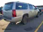 2008 Chevrolet Suburban LTZ z VIN 3GNFK16328G172542, wystawiony jako IAAI lot #43498358 z przebiegiem 194 011 mil mil oraz . Historia ofert i sprzedaży dostępna na DreamBid. Obrazek 4.