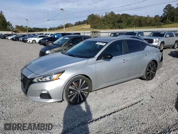 ✅ 2019 Nissan Altima SR • VIN: 1N4BL4CV9KC194968 • Lot: 89917885. Wystawiony na Copart z przebiegiem 159 599 mil. Bezpłatny archiwum sprzedaży aukcyjnych z USA i szczegółowy raport historii pojazdu na DreamBid. Zdjęcie 1.