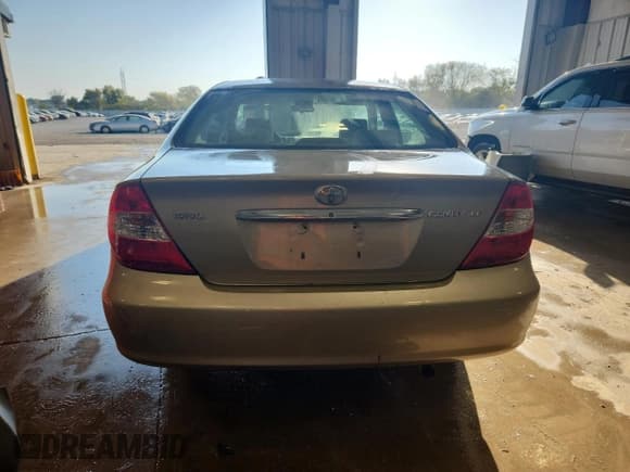 ✅ 2004 Toyota Camry XLE • VIN: 4T1BE30K54U920245 • Lot: 85114045. Wystawiony na Copart z przebiegiem 56 833 mil. Bezpłatny archiwum sprzedaży aukcyjnych z USA i szczegółowy raport historii pojazdu na DreamBid. Zdjęcie 6.