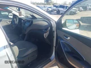 ✅ 2017 Hyundai Santa Fe SE • VIN: KM8SN4HF8HU175218 • Лот: 43491381. Опубликован ранее на IAAI с пробегом 163 240 миль. Бесплатный доступ к архиву аукционных продаж из США и подробный отчёт об истории автомобиля на DreamBid. Изображение 5.