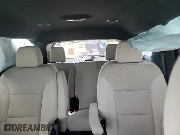 ✅ 2022 Chevrolet Traverse LT Cloth • VIN: 1GNERGKW0NJ101554 • Lot: 55500795. Listed on Copart with Not provided. Free auction sales archive from the USA and detailed vehicle history report at DreamBid. Image 10.