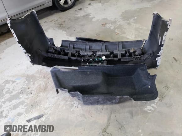 ✅ 2012 Chevrolet Malibu 1LT • VIN: 1G1ZC5E02CF235708 • Lot: 84012374. Listed on Copart with 137,415 mi. Free auction sales archive from the USA and detailed vehicle history report at DreamBid. Image 12.