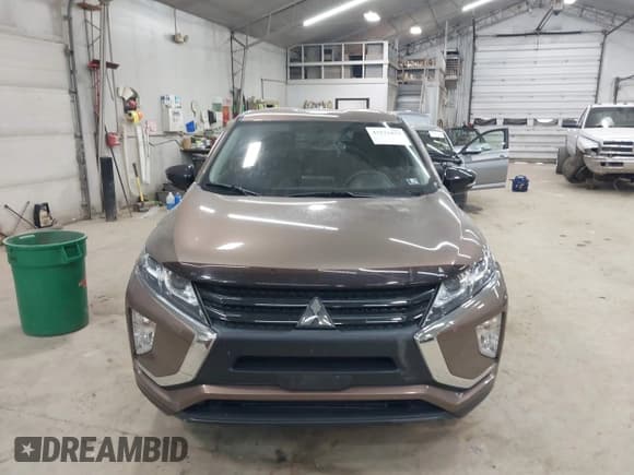 ✅ 2019 Mitsubishi Eclipse Cross LE • VIN: JA4AT4AA4KZ028693 • Lot: 43222873. Wystawiony na IAAI z przebiegiem 121 265 mil. Bezpłatny archiwum sprzedaży aukcyjnych z USA i szczegółowy raport historii pojazdu na DreamBid. Zdjęcie 12.