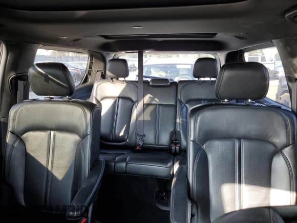 ✅ 2022 Jeep Wagoneer Series III • VIN: 1C4SJVDT3NS157136 • Лот: 91127105. Опубликован ранее на Copart с пробегом 59 681 миль. Бесплатный доступ к архиву аукционных продаж из США и подробный отчёт об истории автомобиля на DreamBid. Изображение 10.