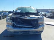 ✅ 2018 Chevrolet Silverado 1500 LT • VIN: 3GCPCREC9JG586160 • Lot: 43568321. Wystawiony na IAAI z przebiegiem 51 386 mil. Bezpłatny archiwum sprzedaży aukcyjnych z USA i szczegółowy raport historii pojazdu na DreamBid. Zdjęcie 13.