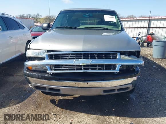 ✅ 2003 Chevrolet Tahoe LS • VIN: 1GNEC13V13J298445 • Lot: 41728848. Listed on IAAI with 226,727 mi. Free auction sales archive from the USA and detailed vehicle history report at DreamBid. Image 13.
