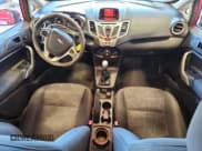 ✅ 2011 Ford Fiesta SE • VIN: 3FADP4BJ9BM103708 • Лот: 86888935. Опубликован ранее на Copart с пробегом 220 227 миль. Бесплатный доступ к архиву аукционных продаж из США и подробный отчёт об истории автомобиля на DreamBid. Изображение 8.