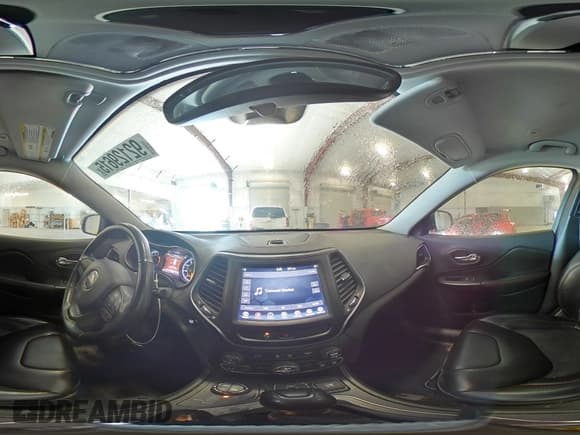 ✅ 2019 Jeep Cherokee Trailhawk • VIN: 1C4PJMBX4KD361224 • Лот: 92129615. Опубликован ранее на Copart с пробегом 80 253 миль. Бесплатный доступ к архиву аукционных продаж из США и подробный отчёт об истории автомобиля на DreamBid. Изображение 15.