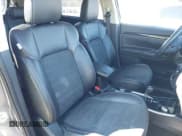 ✅ 2019 Mitsubishi Outlander ES • VIN: JA4AZ3A33KZ003312 • Лот: 43823433. Опубликован ранее на IAAI с пробегом 107 495 миль. Бесплатный доступ к архиву аукционных продаж из США и подробный отчёт об истории автомобиля на DreamBid. Изображение 5.