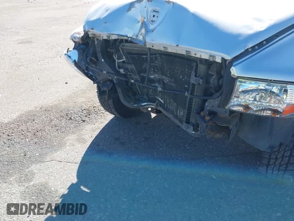 ✅ 2004 Dodge Dakota • VIN: 1D7HG12KX4S713541 • Lot: 43611680. Wystawiony na IAAI z przebiegiem 186 687 mil. Bezpłatny archiwum sprzedaży aukcyjnych z USA i szczegółowy raport historii pojazdu na DreamBid. Zdjęcie 6.