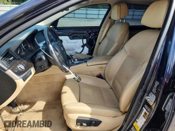 ✅ 2014 BMW 5 Series 535d xDrive • VIN: WBAFV3C52ED686348 • Lot: 69052405. Listed on Copart with 137,082 mi. Free auction sales archive from the USA and detailed vehicle history report at DreamBid. Image 7.