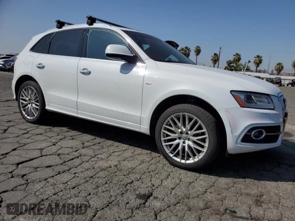 ✅ 2017 Audi Q5 Premium Plus • VIN: WA1M2AFP6HA092592 • Lot: 85743735. Wystawiony na Copart z przebiegiem 152 395 mil. Bezpłatny archiwum sprzedaży aukcyjnych z USA i szczegółowy raport historii pojazdu na DreamBid. Zdjęcie 4.
