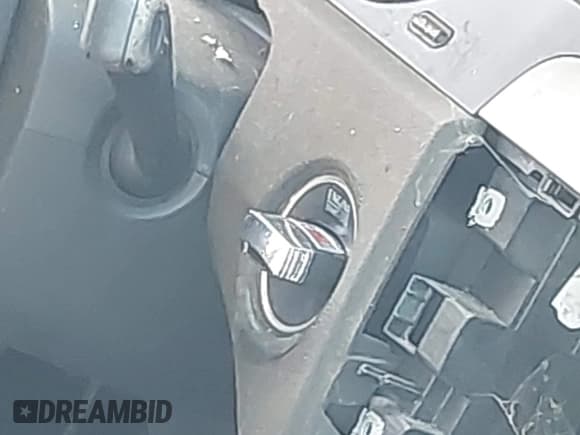 ✅ 2006 Volkswagen Passat 2.0T • VIN: WVWEK73CX6P131824 • Lot: 42171096. Listed on IAAI with Not provided. Free auction sales archive from the USA and detailed vehicle history report at DreamBid. Image 11.