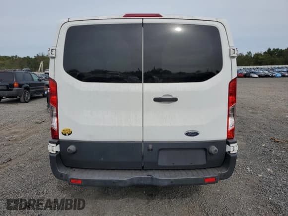 ✅ 2016 Ford Transit XL • VIN: 1FBZX2ZM4GKA21943 • Lot: 84009175. Wystawiony na Copart z przebiegiem 145 383 mil. Bezpłatny archiwum sprzedaży aukcyjnych z USA i szczegółowy raport historii pojazdu na DreamBid. Zdjęcie 6.