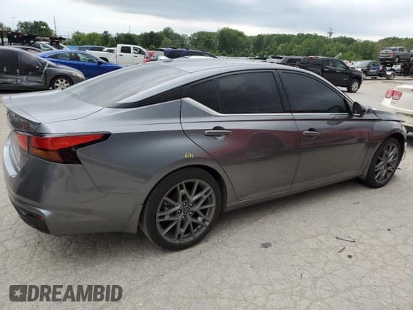 ✅ 2023 Nissan Altima SR • VIN: 1N4AL4CV4PN391103 • Lot: 56631434. Wystawiony na Copart z przebiegiem 22 946 mil. Bezpłatny archiwum sprzedaży aukcyjnych z USA i szczegółowy raport historii pojazdu na DreamBid. Zdjęcie 3.