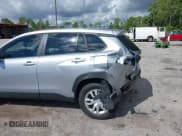 ✅ 2025 Toyota Corolla Cross L • VIN: 7MUAAAAG1SV122181 • Lot: 43226431. Listed on IAAI with 5,179 mi. Free auction sales archive from the USA and detailed vehicle history report at DreamBid. Image 19.