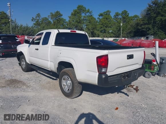 ✅ 2020 Toyota Tacoma SR • VIN: 5TFRX5GN2LX182877 • Lot: 43136302. Listed on IAAI with 33,287 mi. Free auction sales archive from the USA and detailed vehicle history report at DreamBid. Image 3.