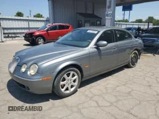 ✅ 2006 Jaguar S-Type 4.2 • VIN: SAJWA01B86HN54387 • Lot: 64275565. Wystawiony na Copart z przebiegiem 212 648 mil. Bezpłatny archiwum sprzedaży aukcyjnych z USA i szczegółowy raport historii pojazdu na DreamBid. Zdjęcie 1.