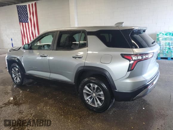 ✅ 2025 Chevrolet Equinox FWD LT • VIN: 3GNAXHEG0SL213001 • Lot: 81277365. Listed on Copart with 18,289 mi. Free auction sales archive from the USA and detailed vehicle history report at DreamBid. Image 2.