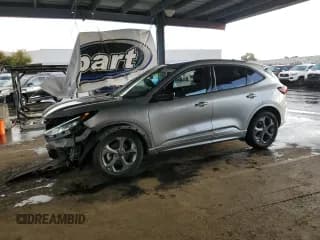 ✅ 2024 Ford Escape ST-Line • VIN: 1FMCU0MN1RUA13493 • Lot: 91855645. Wystawiony na Copart z przebiegiem 39 971 mil. Bezpłatny archiwum sprzedaży aukcyjnych z USA i szczegółowy raport historii pojazdu na DreamBid. Zdjęcie 1.