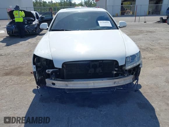 ✅ 2011 Audi A6 Premium Plus • VIN: WAUFGAFB9BN055117 • Lot: 43769842. Listed on IAAI with 155,548 mi. Free auction sales archive from the USA and detailed vehicle history report at DreamBid. Image 6.