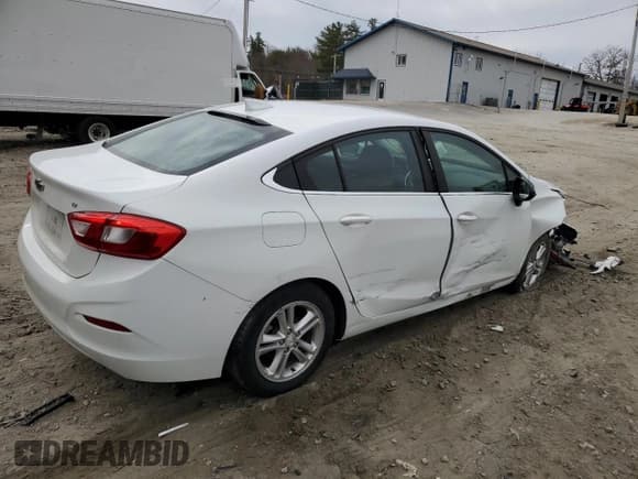 ✅ 2017 Chevrolet Cruze LT • VIN: 1G1BE5SM3H7148811 • Lot: 47607803. Listed on Copart with 62,526 mi. Free auction sales archive from the USA and detailed vehicle history report at DreamBid. Image 3.