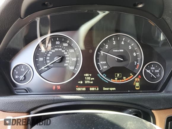 ✅ 2014 BMW 4 Series 435i xDrive • VIN: WBA3R5C51EK187720 • Лот: 85167475. Опубликован ранее на Copart с пробегом 106 165 миль. Бесплатный доступ к архиву аукционных продаж из США и подробный отчёт об истории автомобиля на DreamBid. Изображение 9.