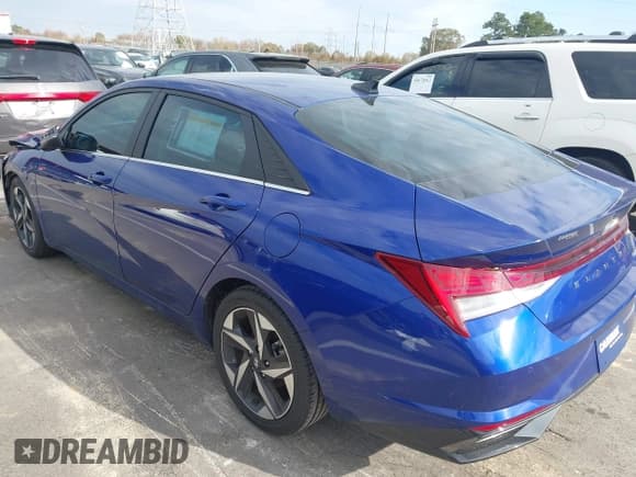 ✅ 2021 Hyundai Elantra Limited • VIN: KMHLP4AG8MU162691 • Lot: 43701212. Listed on IAAI with 46,245 mi. Free auction sales archive from the USA and detailed vehicle history report at DreamBid. Image 3.