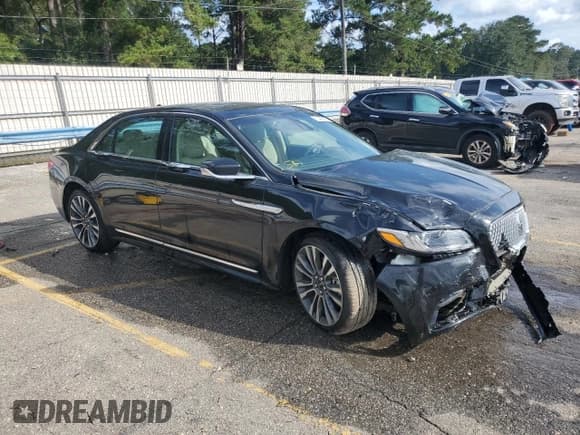 ✅ 2019 Lincoln Continental Select • VIN: 1LN6L9SK2K5614246 • Lot: 81462175. Wystawiony na Copart z przebiegiem 28 355 mil. Bezpłatny archiwum sprzedaży aukcyjnych z USA i szczegółowy raport historii pojazdu na DreamBid. Zdjęcie 4.