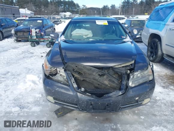 ✅ 2011 Acura RL Technology • VIN: JH4KB2F63BC000889 • Lot: 41600069. Listed on IAAI with 181,907 mi. Free auction sales archive from the USA and detailed vehicle history report at DreamBid. Image 13.