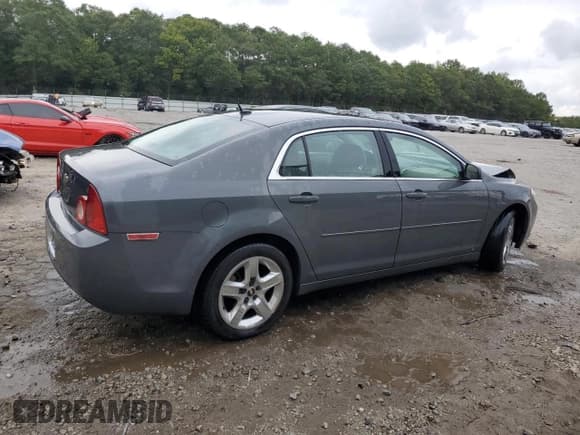 ✅ 2009 Chevrolet Malibu 1LS • VIN: 1G1ZG57BX9F153818 • Lot: 71530624. Listed on Copart with 165,272 mi. Free auction sales archive from the USA and detailed vehicle history report at DreamBid. Image 3.