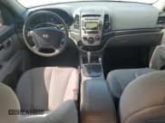 ✅ 2009 Hyundai Santa Fe GLS • VIN: 5NMSG13D79H266895 • Lot: 78307334. Listed on Copart with 123,008 mi. Free auction sales archive from the USA and detailed vehicle history report at DreamBid. Image 8.