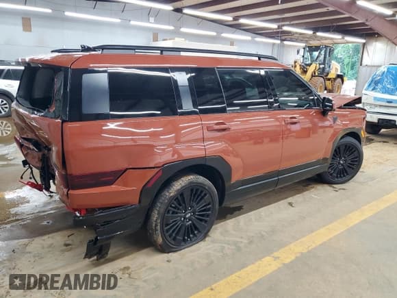 ✅ 2024 Hyundai Santa Fe Calligraphy • VIN: 5NMP5DG10RH014399 • Lot: 58657895. Listed on Copart with 11,650 mi. Free auction sales archive from the USA and detailed vehicle history report at DreamBid. Image 3.