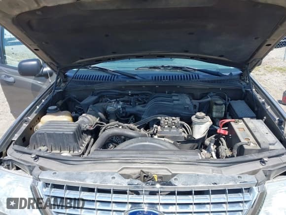 ✅ 2005 Ford Explorer XLT • VIN: 1FMZU73E85ZA17672 • Lot: 42280036. Wystawiony na IAAI z przebiegiem 211 536 mil. Bezpłatny archiwum sprzedaży aukcyjnych z USA i szczegółowy raport historii pojazdu na DreamBid. Zdjęcie 10.