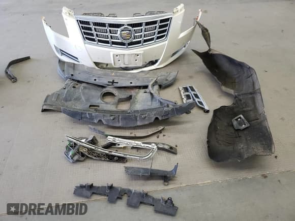 ✅ 2013 Cadillac XTS Luxury • VIN: 2G61R5S31D9215402 • Lot: 91679205. Wystawiony na Copart z przebiegiem 179 448 mil. Bezpłatny archiwum sprzedaży aukcyjnych z USA i szczegółowy raport historii pojazdu na DreamBid. Zdjęcie 12.