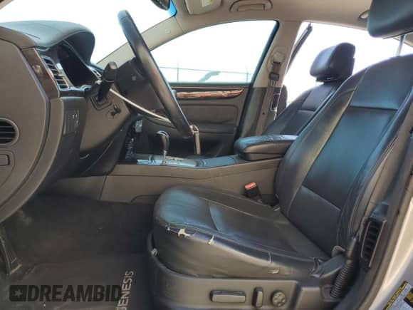 2013 Hyundai Genesis 3.8L z VIN KMHGC4DD6DU209103, wystawiony jako Copart lot #76821794 z przebiegiem 214 857 mil mil oraz Czysty tytuł • Clean title. Historia ofert i sprzedaży dostępna na DreamBid. Obrazek 7.