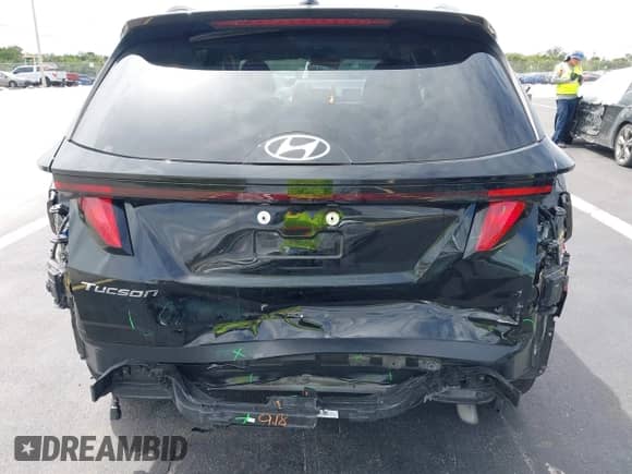2024 Hyundai Tucson SEL with VIN 5NMJB3DEXRH326827, listed as a IAAI auction lot 43256044 with 31,334 mi miles and . Bid and sale history available at DreamBid. Image 6.