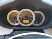 ✅ 2007 Toyota RAV4 • VIN: JTMBD33V075103258 • Lot: 93543115. Wystawiony na Copart z przebiegiem 177 168 mil. Bezpłatny archiwum sprzedaży aukcyjnych z USA i szczegółowy raport historii pojazdu na DreamBid. Zdjęcie 9.