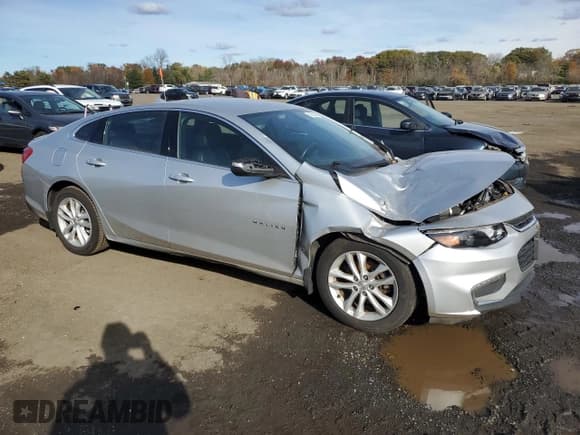 ✅ 2017 Chevrolet Malibu LT • VIN: 1G1ZE5ST8HF243361 • Lot: 90263055. Listed on Copart with 47,128 mi. Free auction sales archive from the USA and detailed vehicle history report at DreamBid. Image 4.