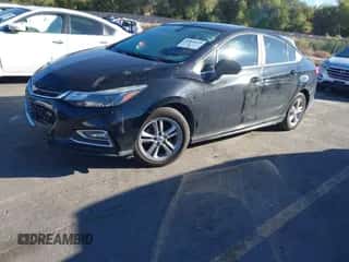 2017 Chevrolet Cruze LT с VIN 1G1BE5SM5H7155002, выставлен на аукционе IAAI как лот 43470838 с пробегом 122 761 миль миль и . История ставок и продаж доступна на DreamBid. Изображение 2.