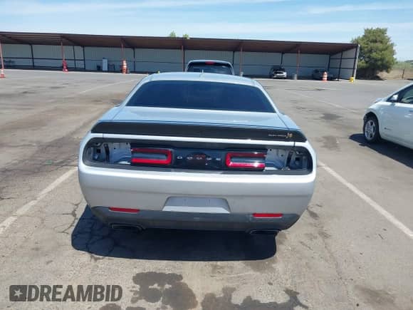 ✅ 2020 Dodge Challenger R/T Scat Pack • VIN: 2C3CDZFJ4LH222504 • Lot: 42283321. Wystawiony na IAAI z przebiegiem 9 098 mil. Bezpłatny archiwum sprzedaży aukcyjnych z USA i szczegółowy raport historii pojazdu na DreamBid. Zdjęcie 6.