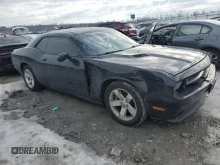 ✅ 2013 Dodge Challenger SXT • VIN: 2C3CDYAG2DH607700 • Lot: 88588465. Wystawiony na Copart z przebiegiem 207 658 mil. Bezpłatny archiwum sprzedaży aukcyjnych z USA i szczegółowy raport historii pojazdu na DreamBid. Zdjęcie 4.