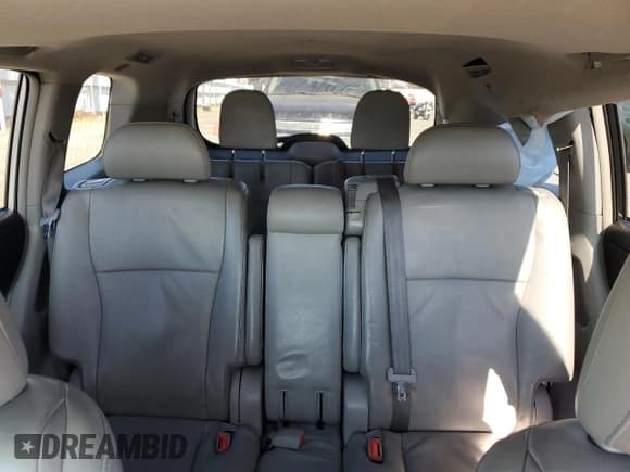 ✅ 2011 Toyota Highlander • VIN: 5TDZK3EH3BS031325 • Лот: 92128745. Опубликован ранее на Copart с пробегом 172 503 миль. Бесплатный доступ к архиву аукционных продаж из США и подробный отчёт об истории автомобиля на DreamBid. Изображение 10.