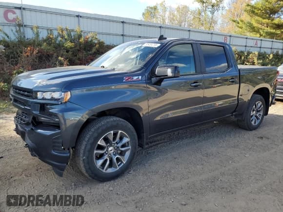 ✅ 2022 Chevrolet Silverado 1500 RST • VIN: 1GCUYEED6NZ105552 • Лот: 85484795. Опубликован ранее на Copart с пробегом 56 148 миль. Бесплатный доступ к архиву аукционных продаж из США и подробный отчёт об истории автомобиля на DreamBid. Изображение 1.