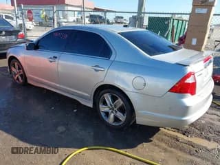 ✅ 2010 Ford Fusion SPORT • VIN: 3FAHP0KC3AR264374 • Lot: 43647350. Wystawiony na IAAI z przebiegiem 162 758 mil. Bezpłatny archiwum sprzedaży aukcyjnych z USA i szczegółowy raport historii pojazdu na DreamBid. Zdjęcie 3.