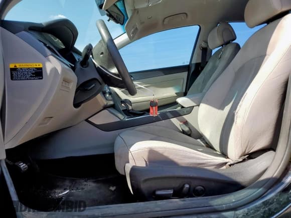 ✅ 2015 Hyundai Sonata SE • VIN: 5NPE24AF1FH219121 • Лот: 84379145. Опубликован ранее на Copart с пробегом 159 766 миль. Бесплатный доступ к архиву аукционных продаж из США и подробный отчёт об истории автомобиля на DreamBid. Изображение 7.